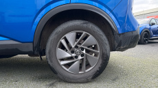 Nissan Qashqai 1.3 DiG-T MH Acenta Premium 5dr Petrol Hatchback